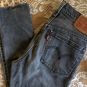 LEVI 501 S 24 x 30 ( CUT HEM)